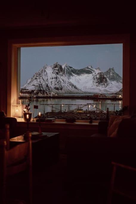 Reine Front View - Mountain & Seaview Villa ภายนอก รูปภาพ